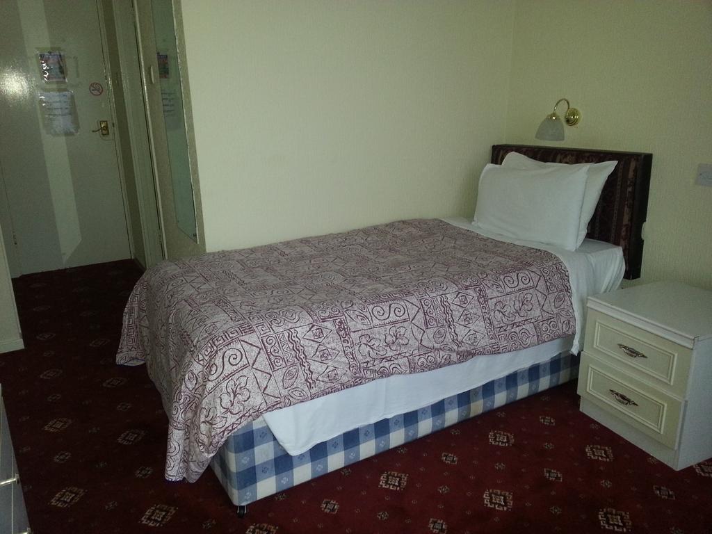 The Rams Lodge Manchester Ngoại thất bức ảnh